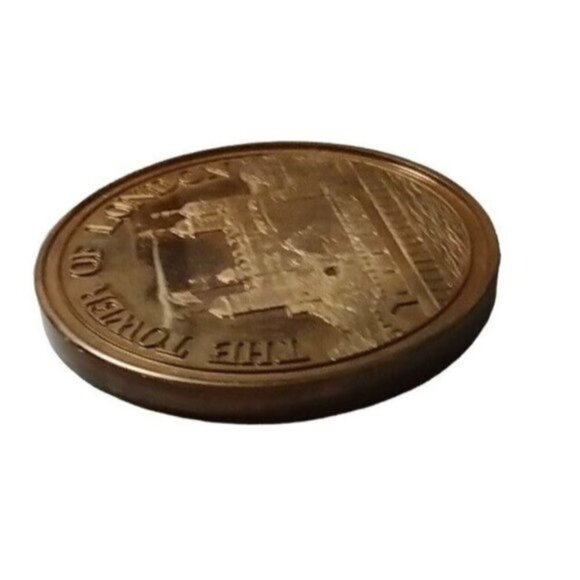 Queen Elizabeth II Silver Jubilee Bronze Medallion 1952-77 Tower of London - Picture 5 of 7